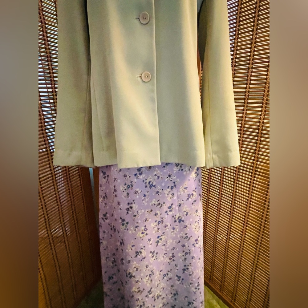 Tribal brand floral maxi skirt with lavender background stretch waist, size 10 - Picture 15 of 15